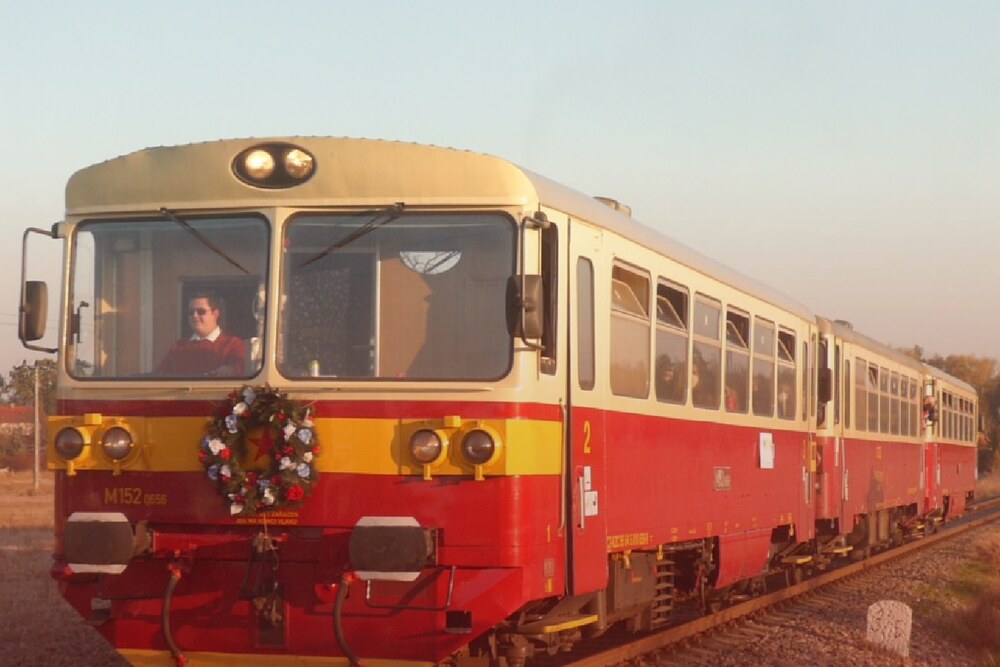 Poslední jízdy Podřipského motoráčku
